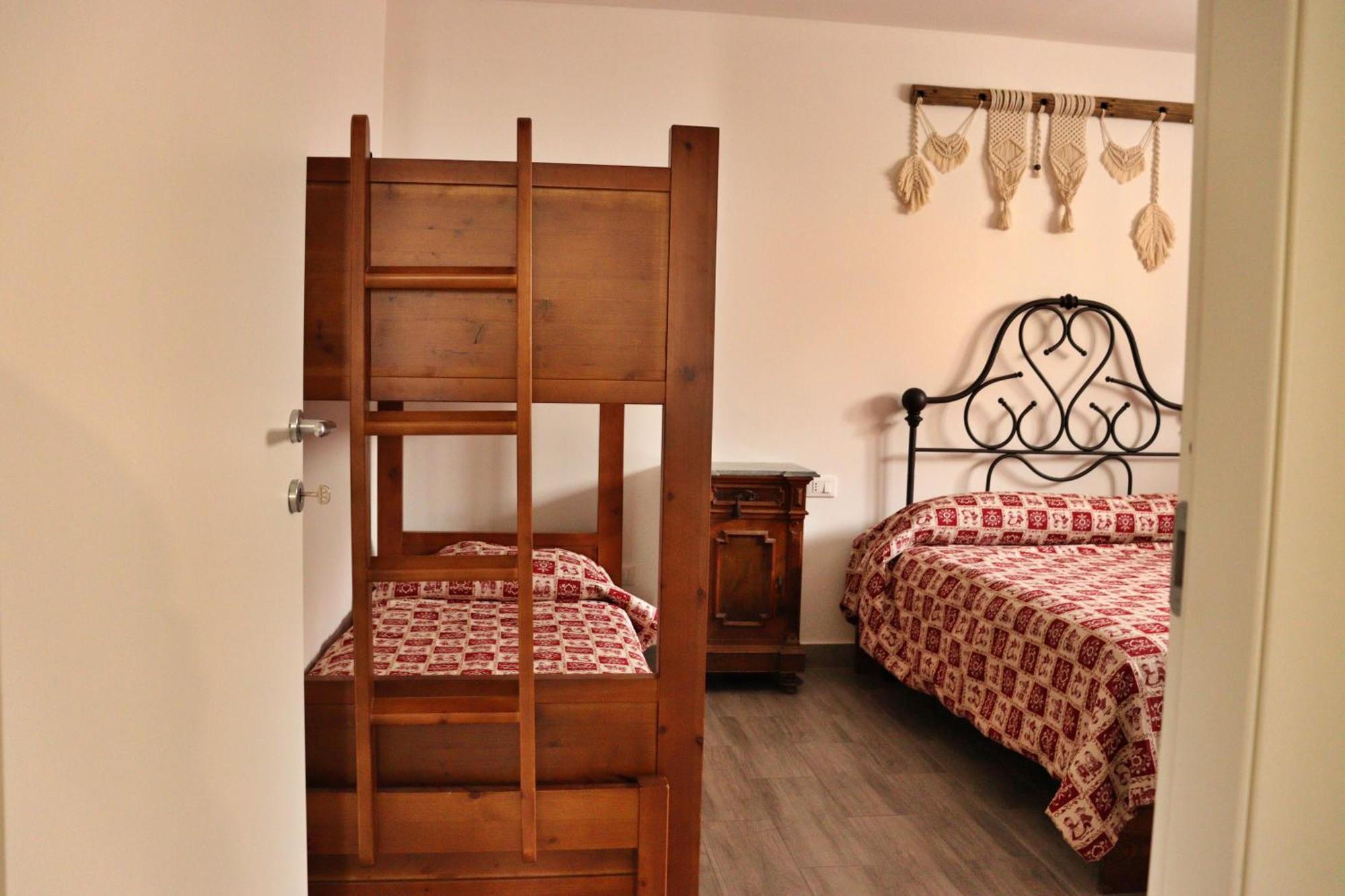 Lo Barbaboc Aparthotel Charvensod Buitenkant foto