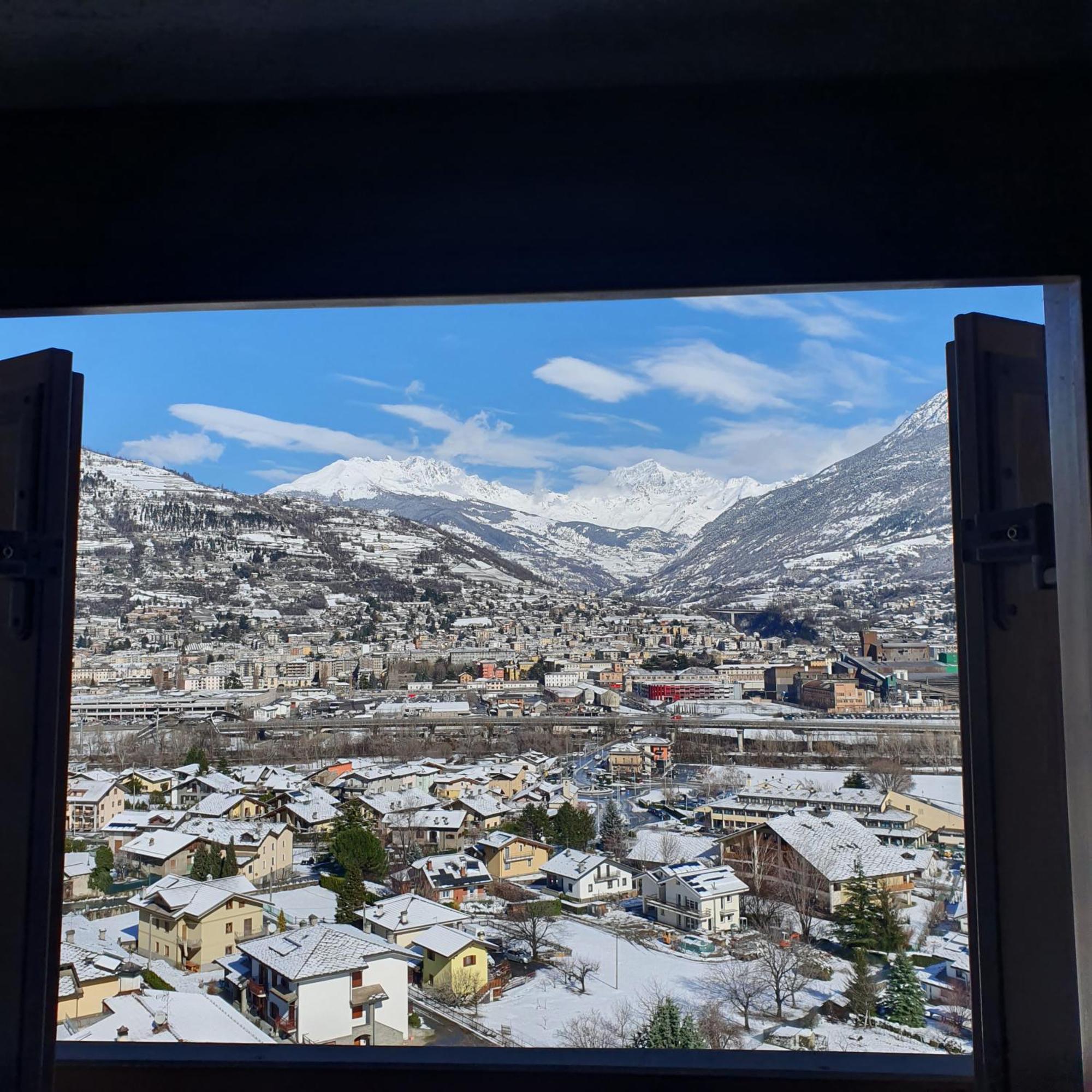 Lo Barbaboc Aparthotel Charvensod Buitenkant foto